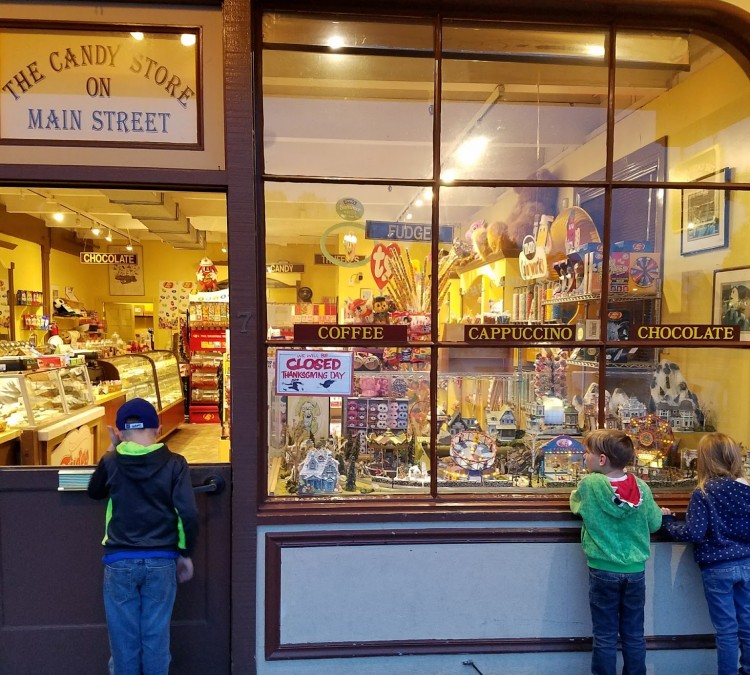 candy-store-on-main-street-photo